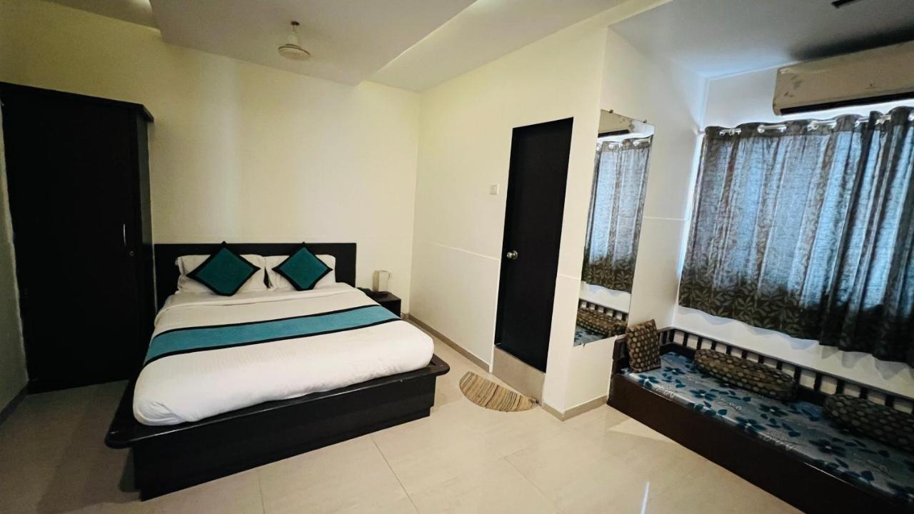 Farm House Residency Vasai Buitenkant foto