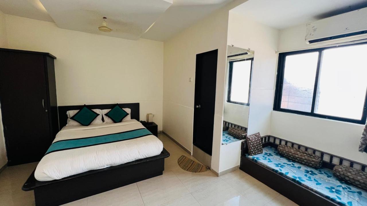 Farm House Residency Vasai Buitenkant foto